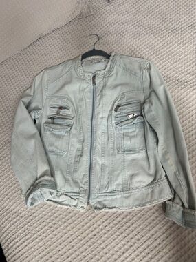 Woman’s Venus Jean jacket